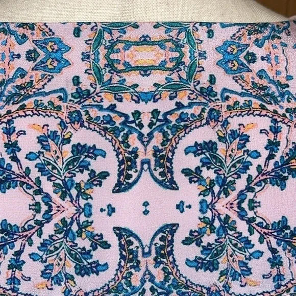 Nannette lepore pink & Blue Print 💯 Silk Blouse w/ Ruffle Sleeves Sz. MD - Picture 7 of 16